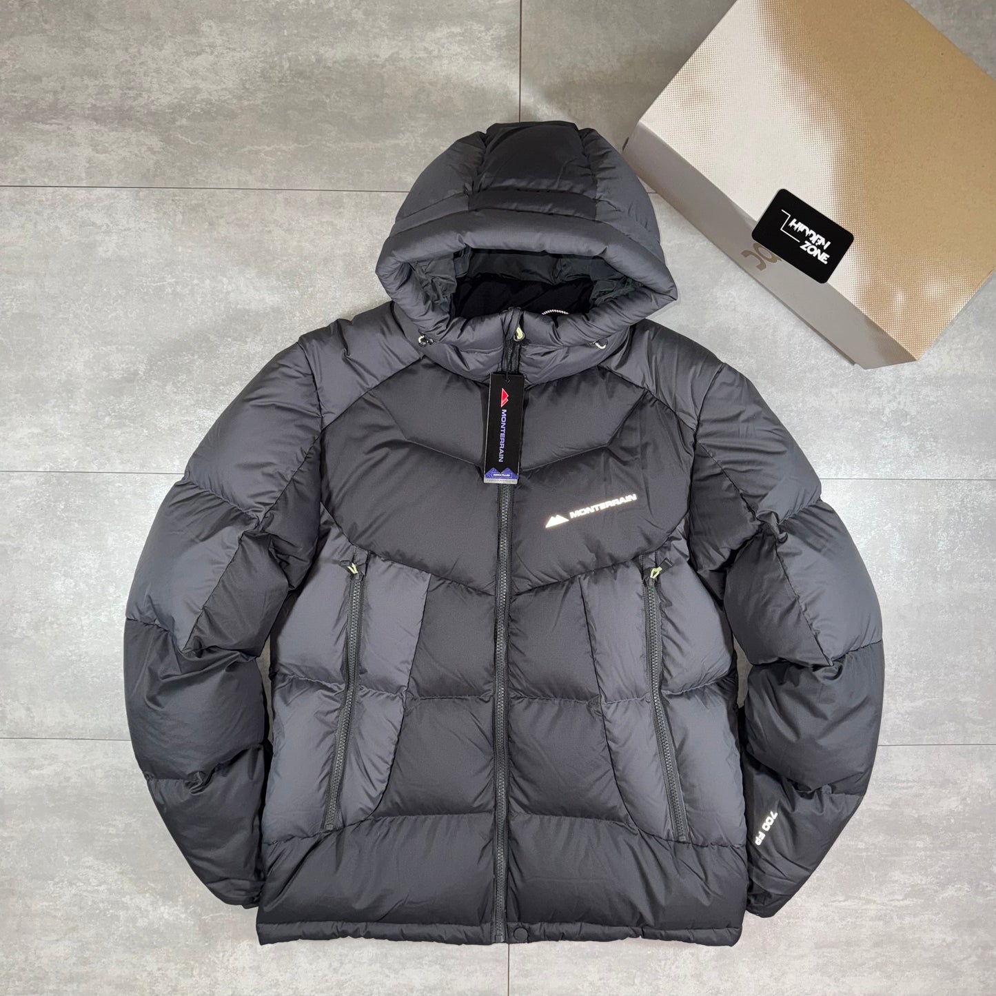 Monterrain Puffer Jacket - Grey